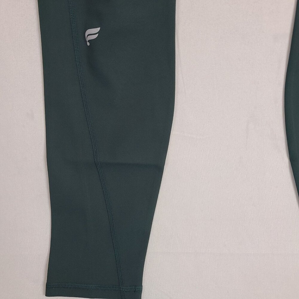 NWT Fabletics Oasis High Waisted Legging PureLux Deep Green Side Pockets Sz M - Picture 8 of 9